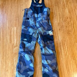 The North Face Camouflage Ski/Snowboard Bob